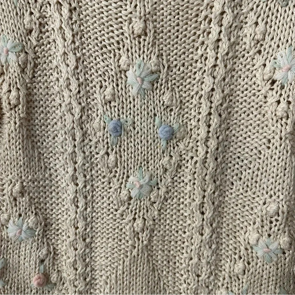 Windcrest Women's Short Sleeve Hand Knit Silk Blend Cream Sweater Size S GUC - Picture 3 of 8
